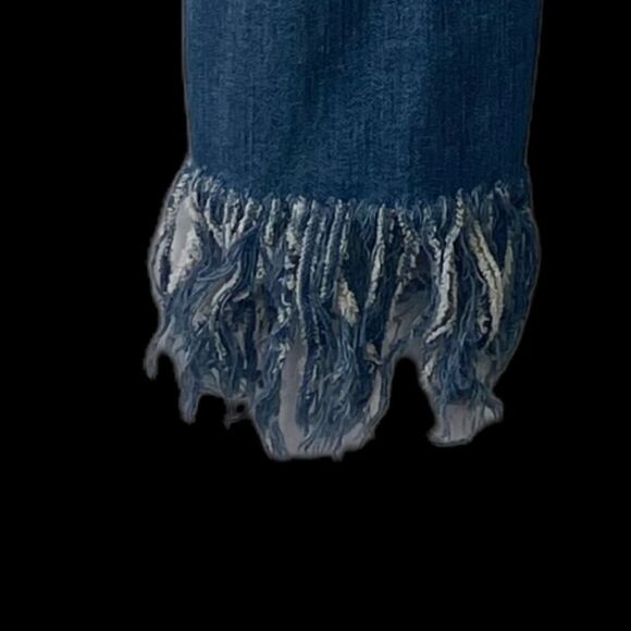 We The Free Busted Knee Distressed Cropped Frayed Ankle Jeans Sz 28 - Picture 8 of 11